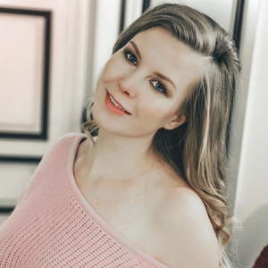 Алёна Погребняк